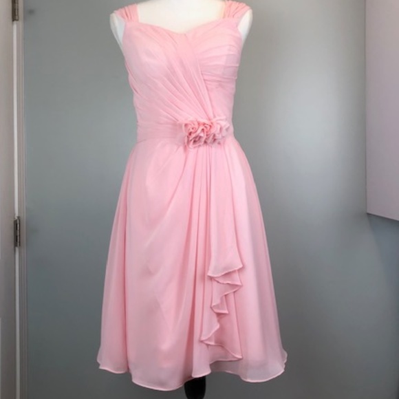 U.S.A Dresses & Skirts - 💥Host Pick💥Bridesmaid Dress With Cascading Ruffles .Sz 6